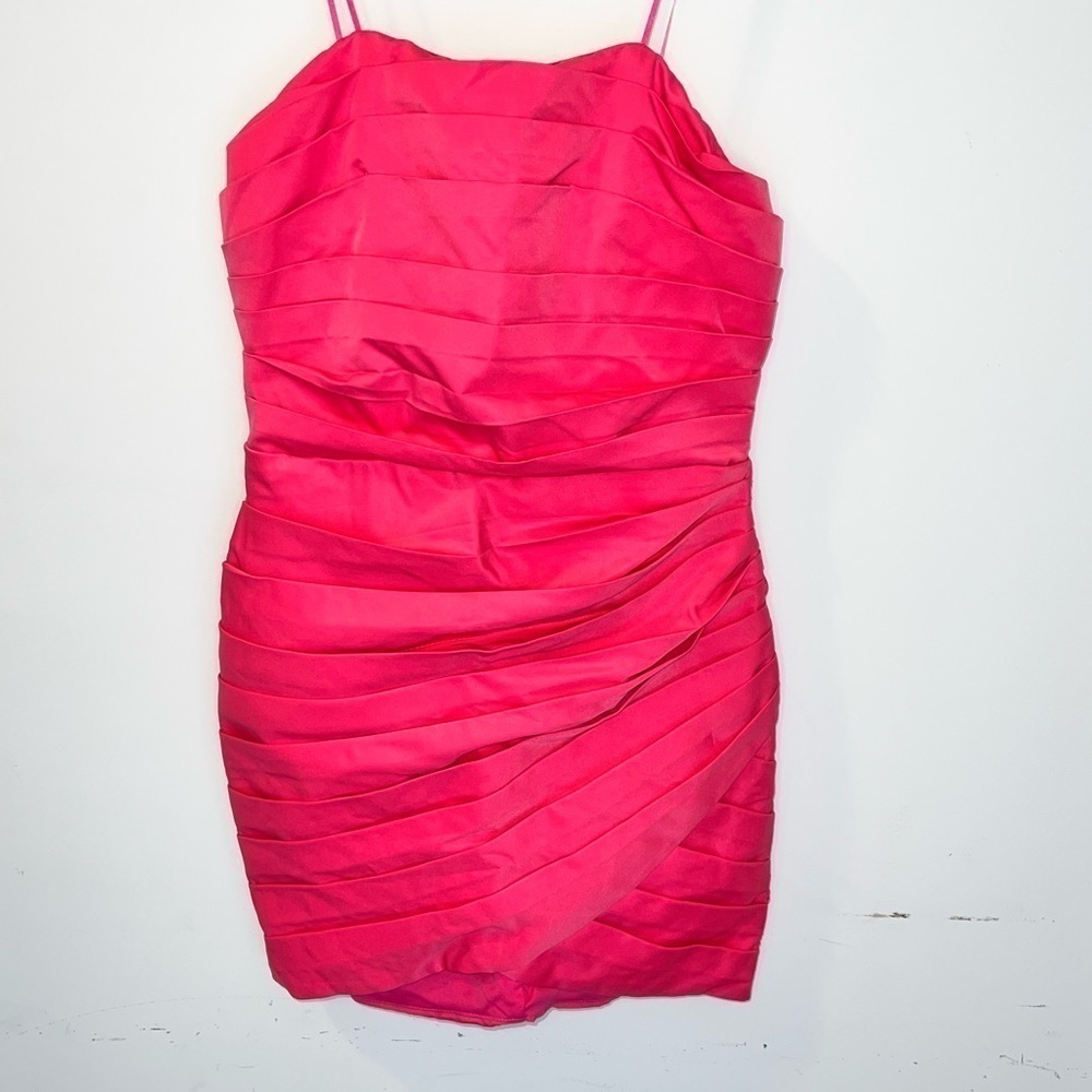 NWT Lavish Ladies Hot Pink Pleated Mini Dress Size Small